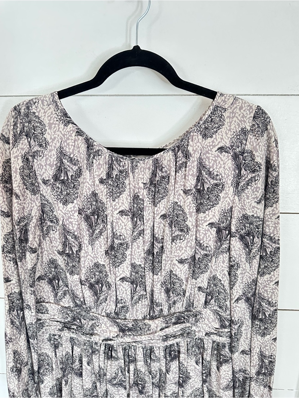 Boden Selina Floral Dress Long Sleeve Fit Flare Knee Length Grey Romantic Work - Picture 6 of 16